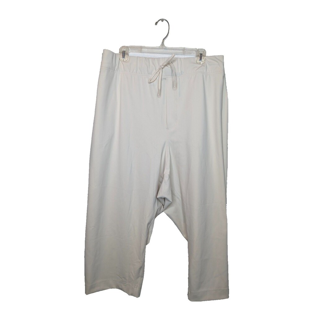 Lane Bryant Womens Livi Active Capri Trouser Cream Sz 38 40 Moisture Wicking NWT